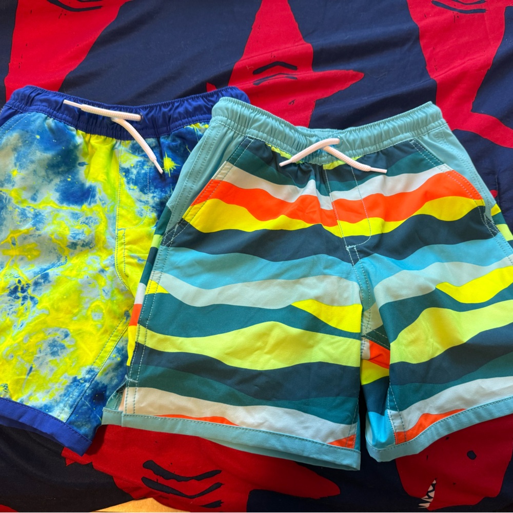 Land’s End boys swim trunks with shorts/lining on the inside! 6S-7S